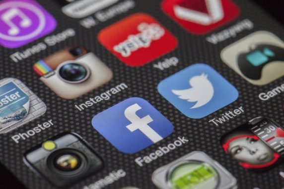 How many hours we spend using our mobile apps