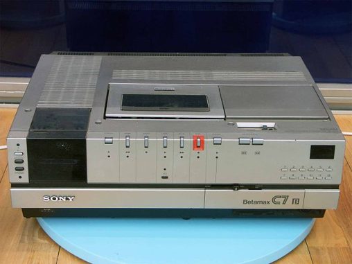 TECHDAY 10 May 1975 Betamax enters the market!