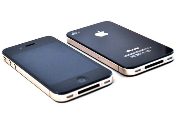 PC-GR TECH HISTORY Apple iPhone 4