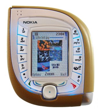 PC-GR TECH HISTORY Nokia 7600