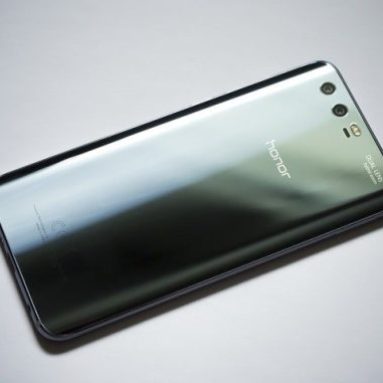 Honor in the Greek market