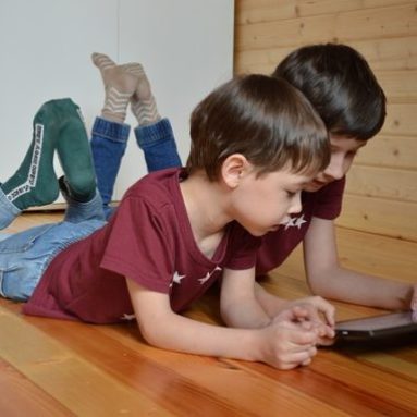 Protect your children from the e-fishing trap