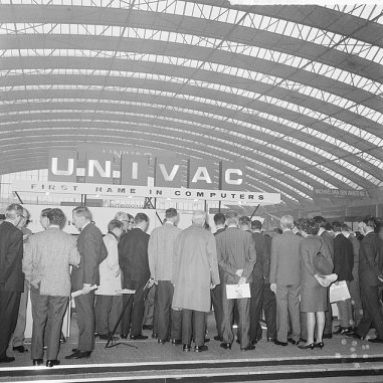 TECHDAY 30 March 1951 UNIVAC 1 is unveiled!